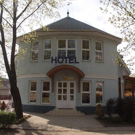 Strand Hotel Bogács Exteriör bild