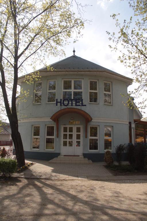 Strand Hotel Bogács Exteriör bild